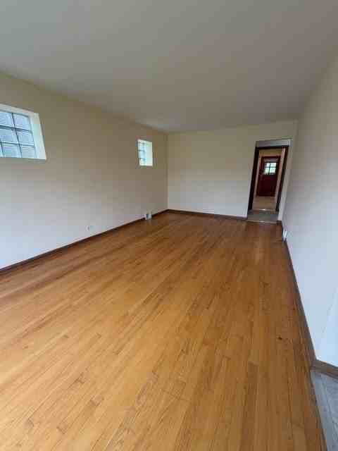 822 S La Grange Rd #1 - Photo 3 of 11