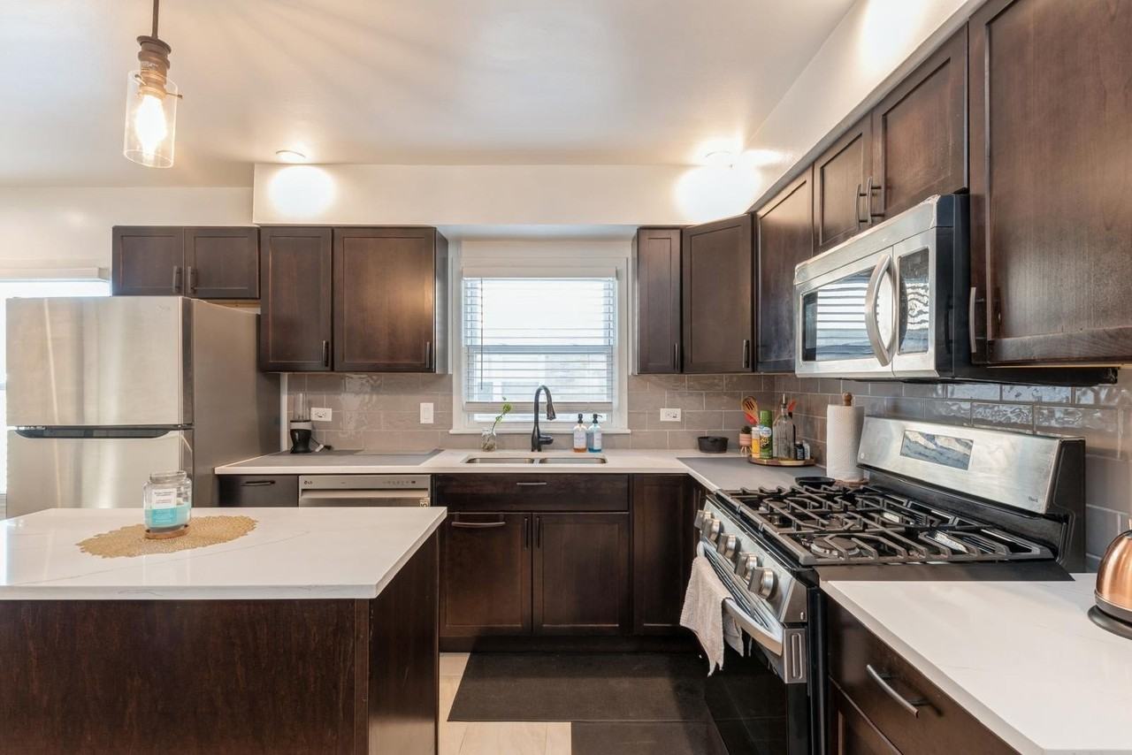 856 E Capri Dr #2 - Photo 4 of 10