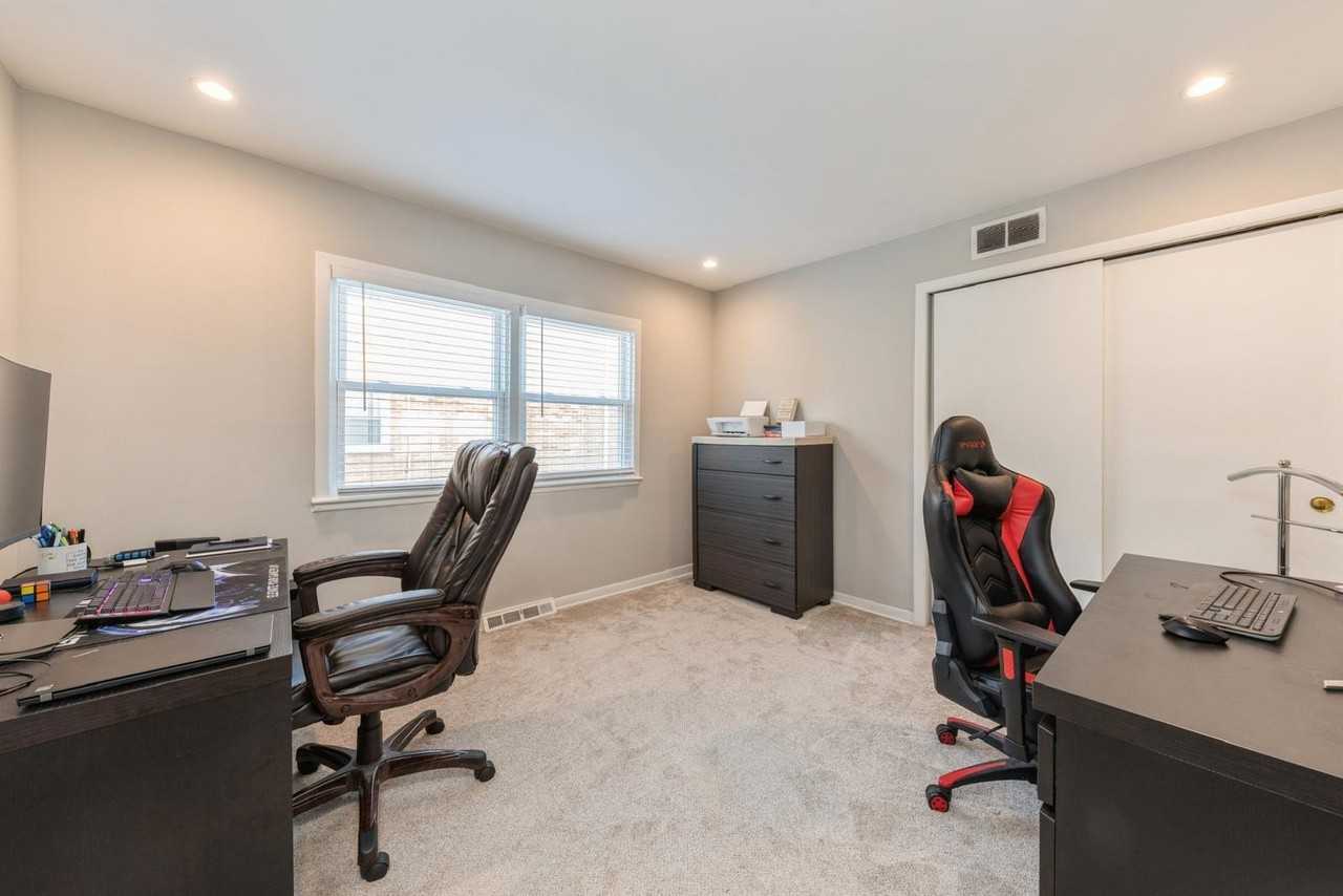 856 E Capri Dr #2 - Photo 6 of 10