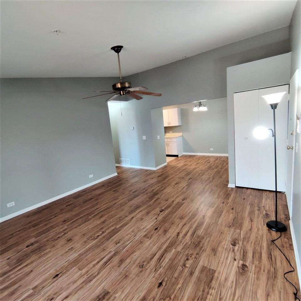 21W581 North Ave #36 - Photo 3 of 14