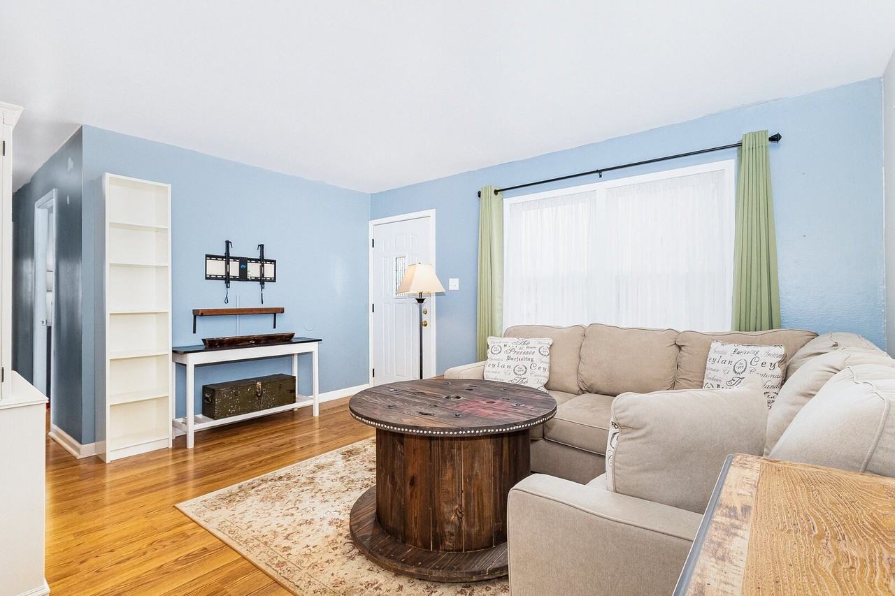 531 Glen Ave - Photo 3 of 15