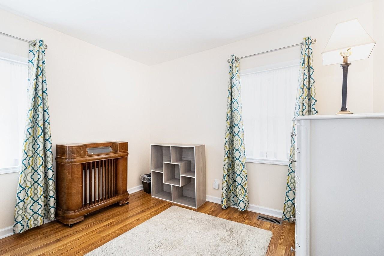 531 Glen Ave - Photo 5 of 15