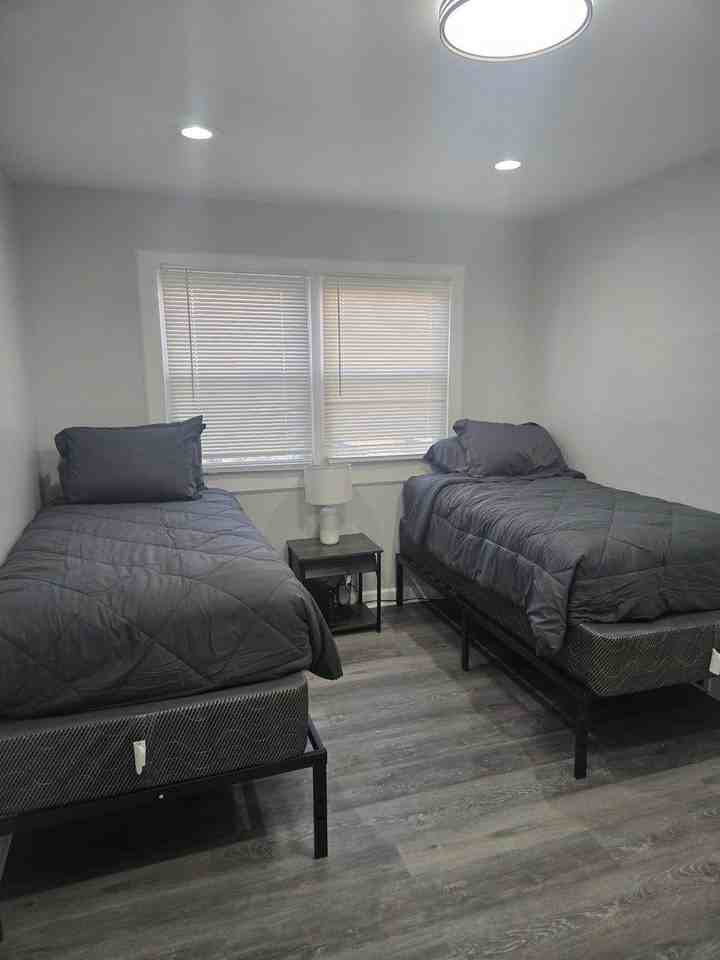 8304 S Kedzie Ave #REAR - Photo 5 of 17