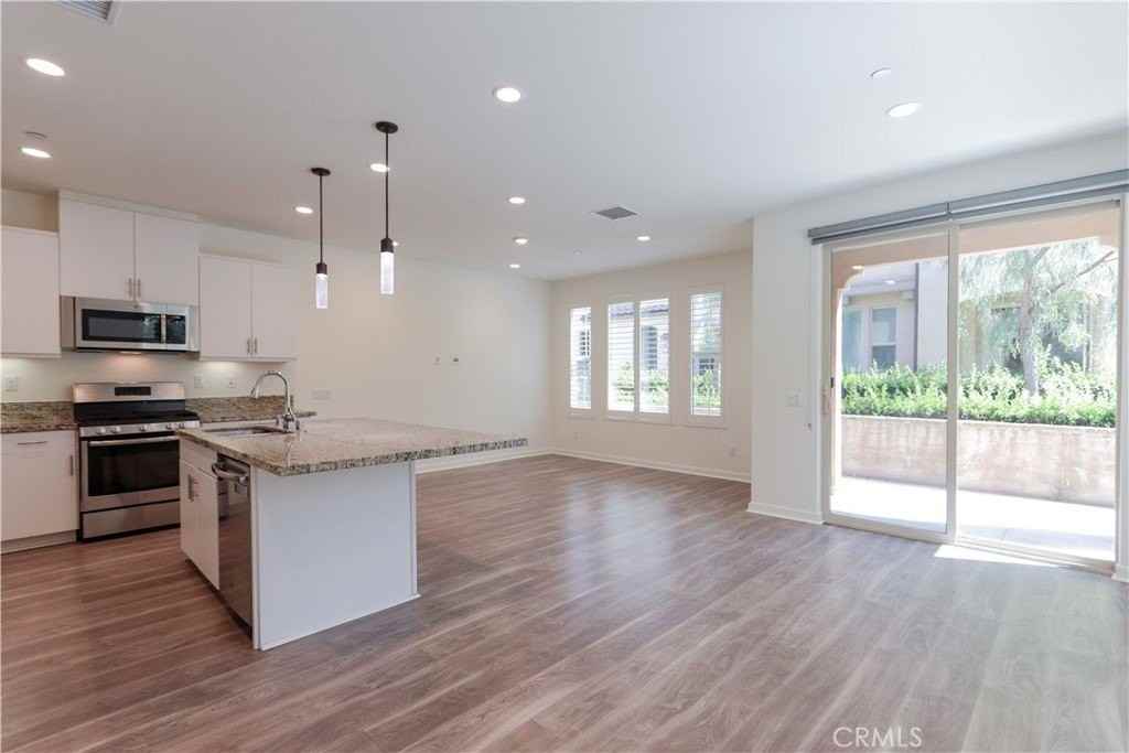 55 Jasmine - Photo 2 of 38