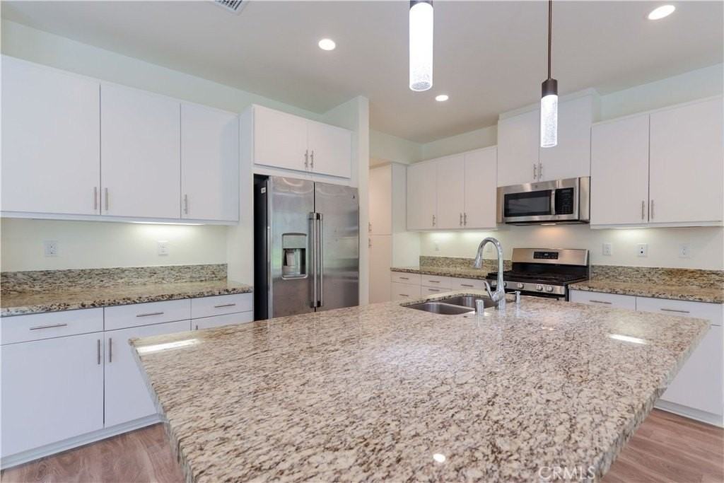 55 Jasmine - Photo 6 of 38