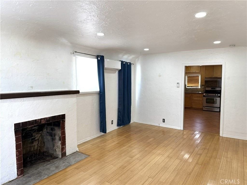 10832 Westminster Ave - Photo 5 of 18