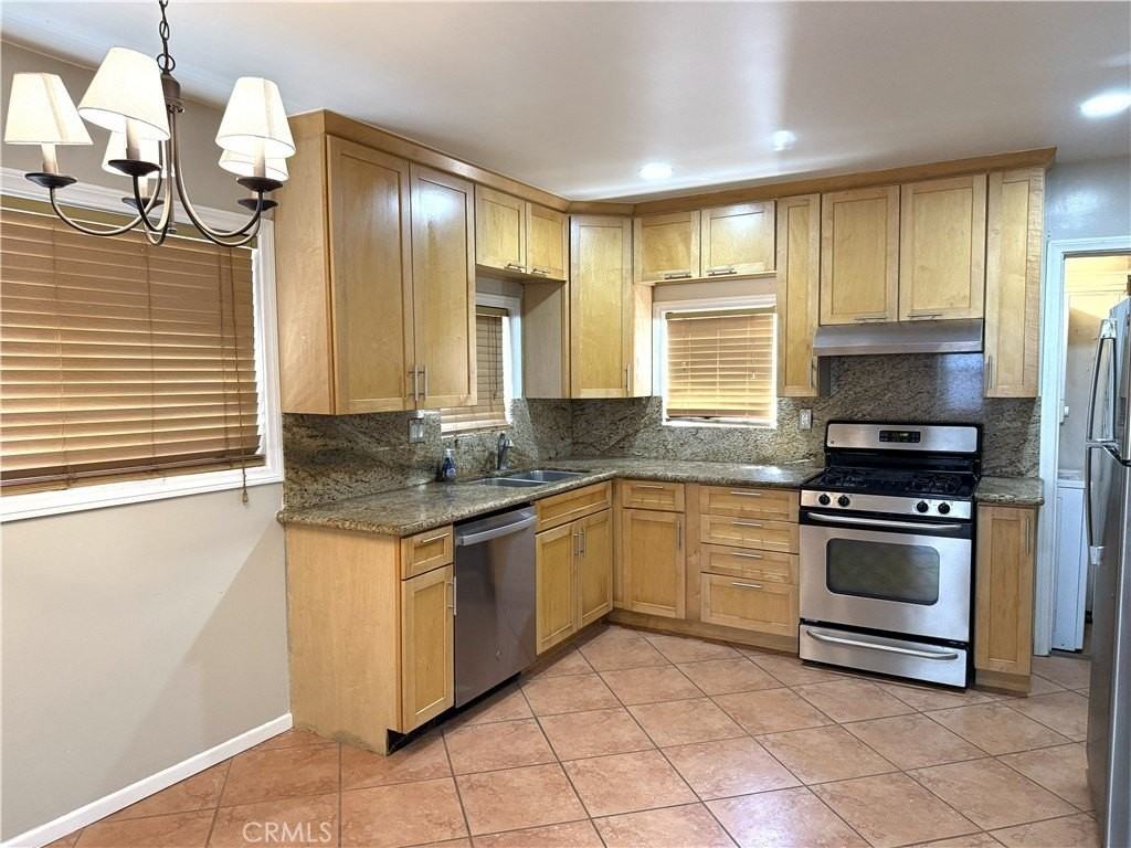 10832 Westminster Ave - Photo 6 of 18