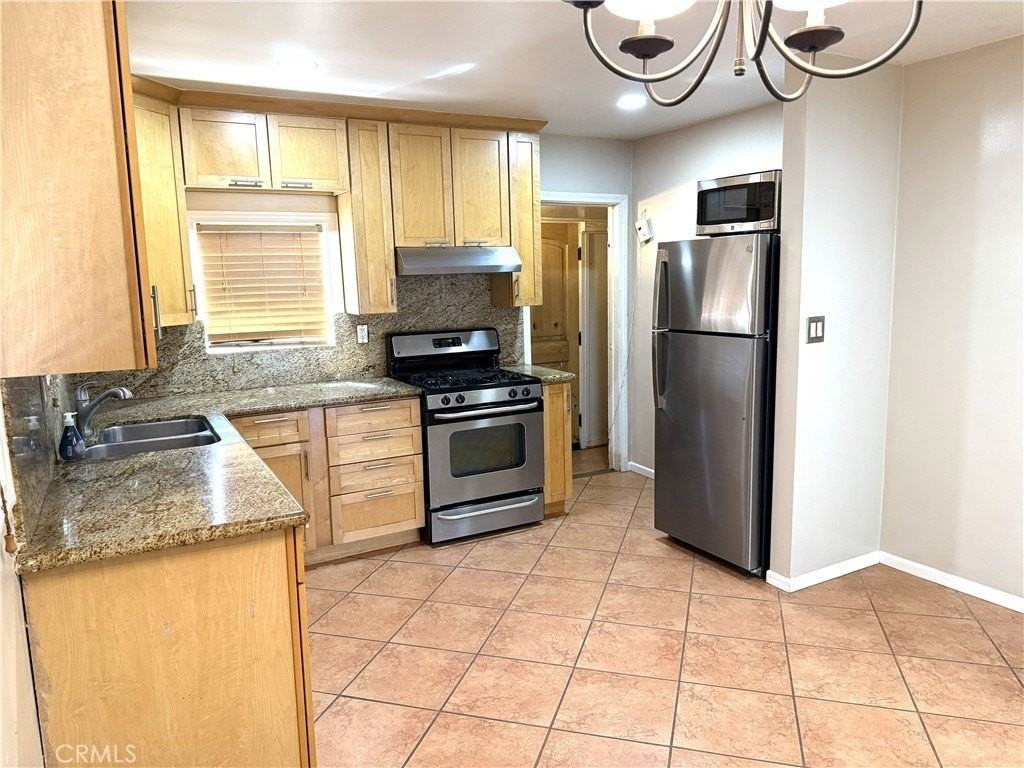 10832 Westminster Ave - Photo 7 of 18