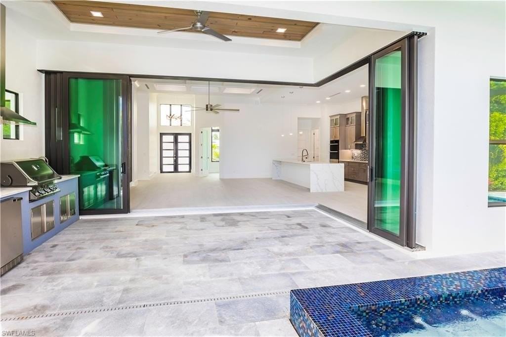 231 Legacy Ct - Photo 6 of 35