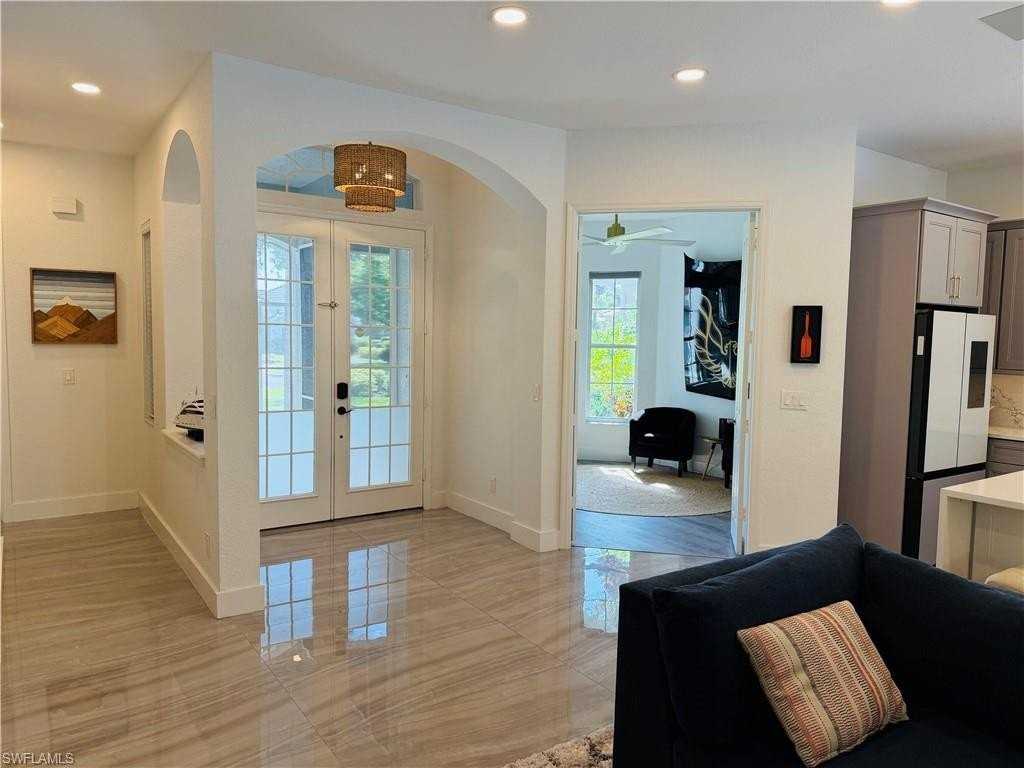 6072 Highwood Park Ct - Photo 2 of 42