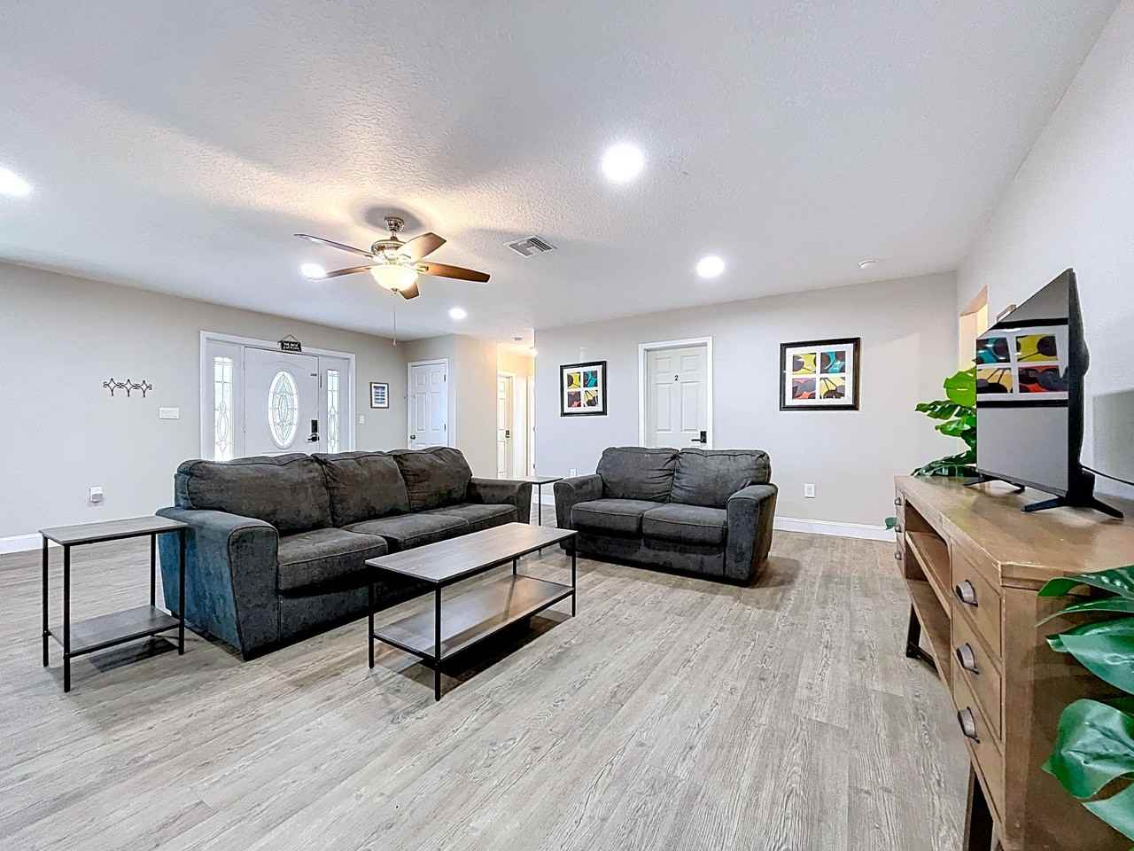 Arapahoe Ave - Photo 2 of 16