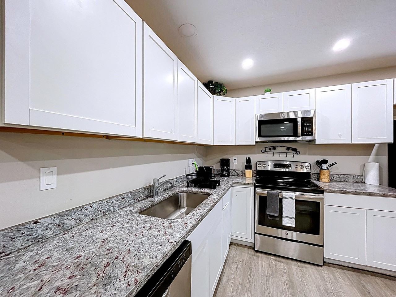 Arapahoe Ave - Photo 6 of 16