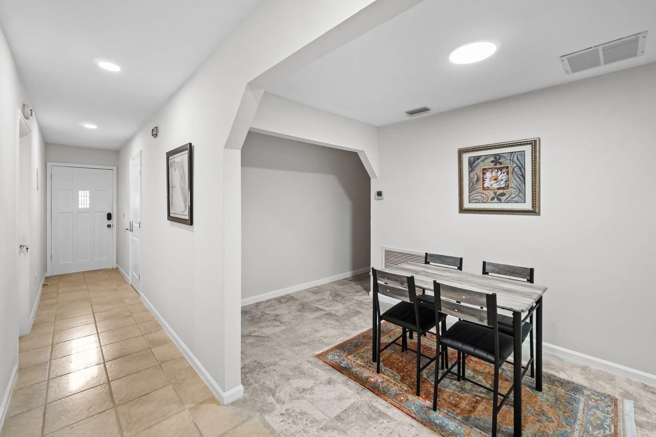 Rebecca Dr - Photo 2 of 39