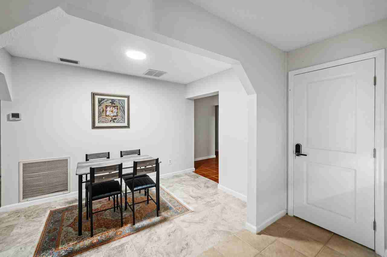 Rebecca Dr - Photo 3 of 39