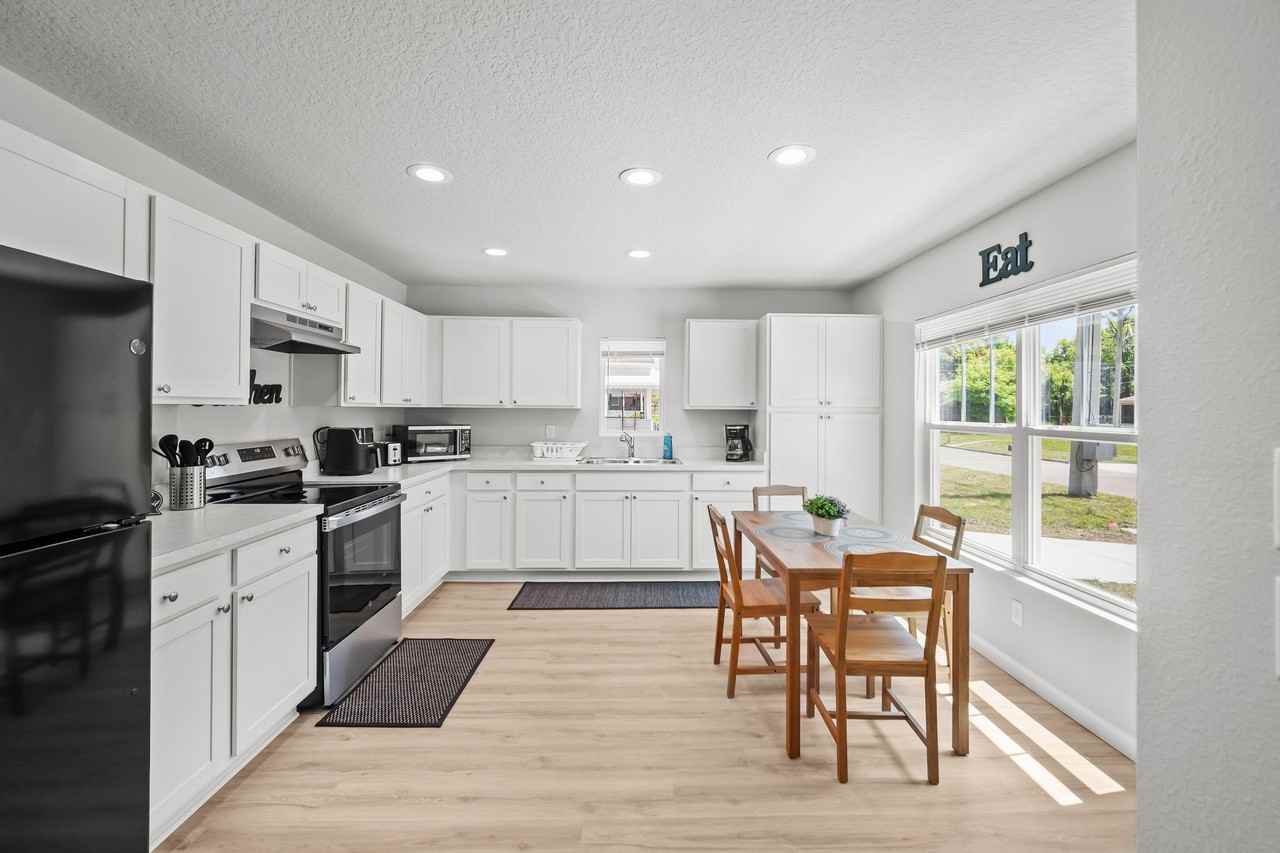 W 62nd St - Photo 2 of 20