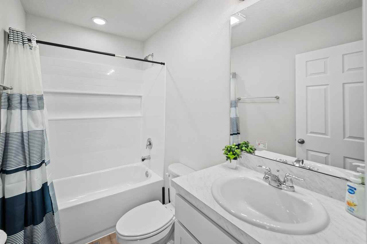 W 62nd St - Photo 7 of 7