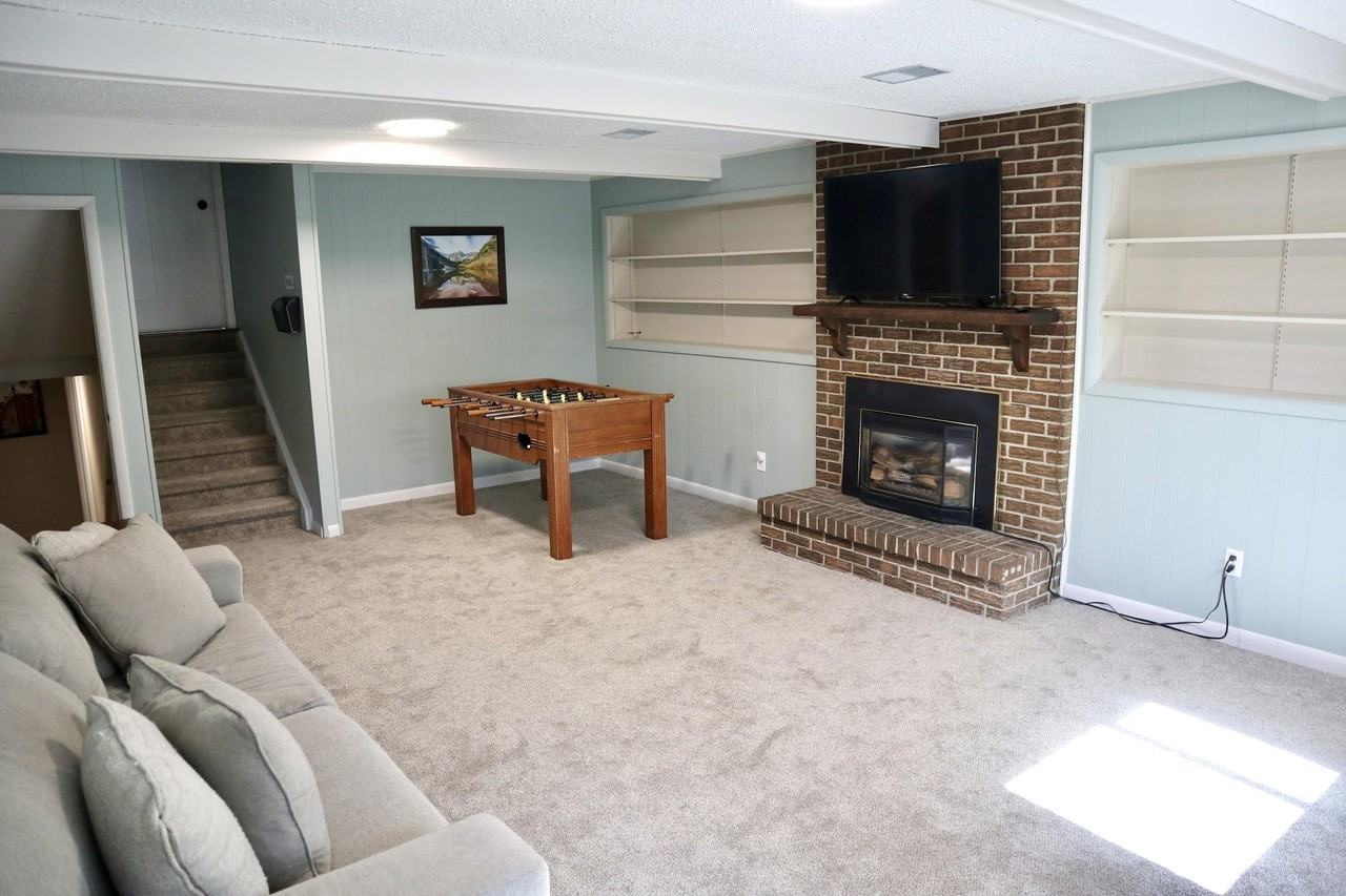 E Ohio Ave - Photo 2 of 10