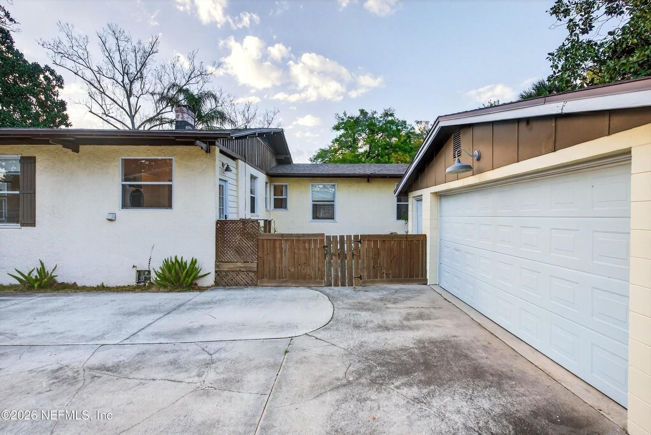 1903 Dewey Pl - Photo 3 of 35