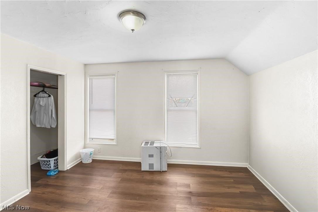 505 Brown St - Photo 2 of 10