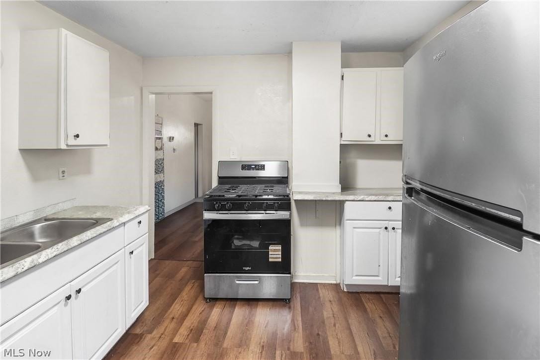 505 Brown St - Photo 4 of 10