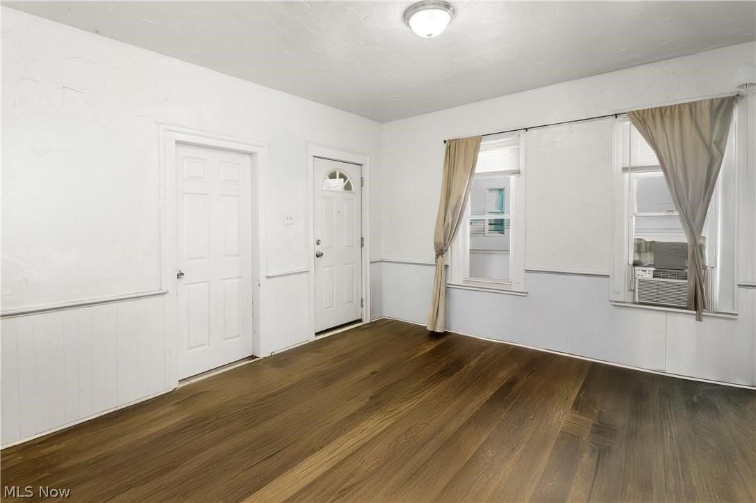 511 Brown St - Photo 2 of 12