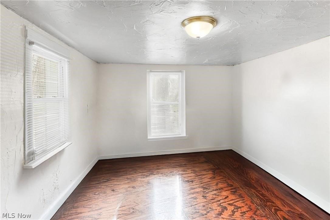 511 Brown St - Photo 7 of 12