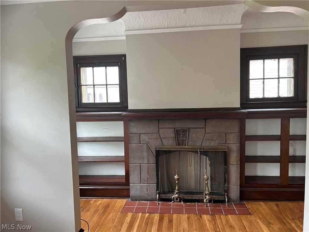 1311 W 69th St #4 - Photo 7 of 29