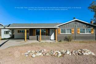 3136 W Cactus Rd - Photo 1 of 1