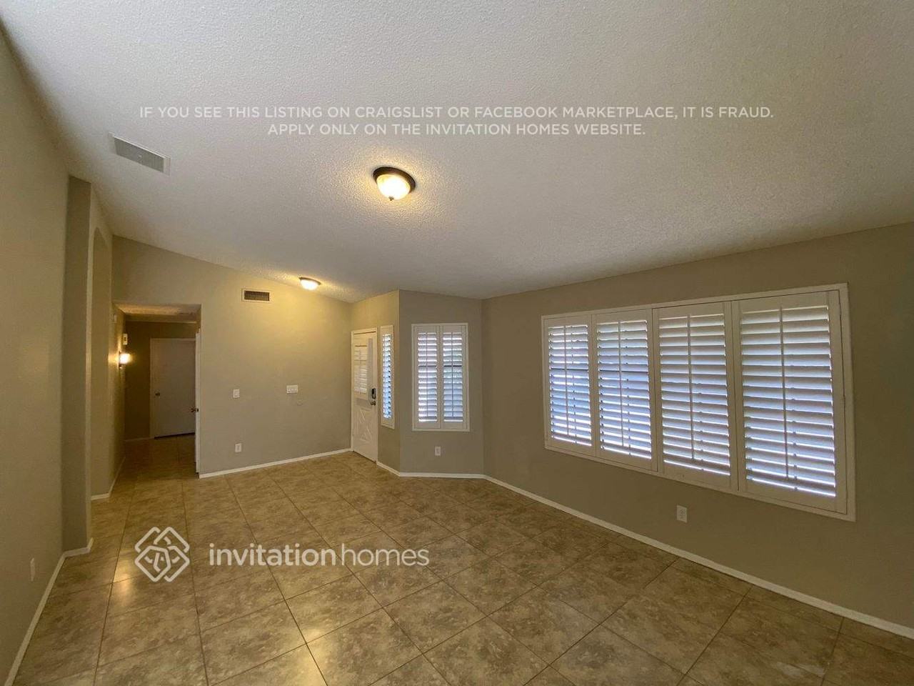 6526 N 69th Dr - Photo 5 of 15