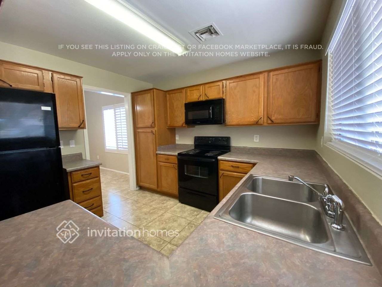 6526 N 69th Dr - Photo 6 of 15