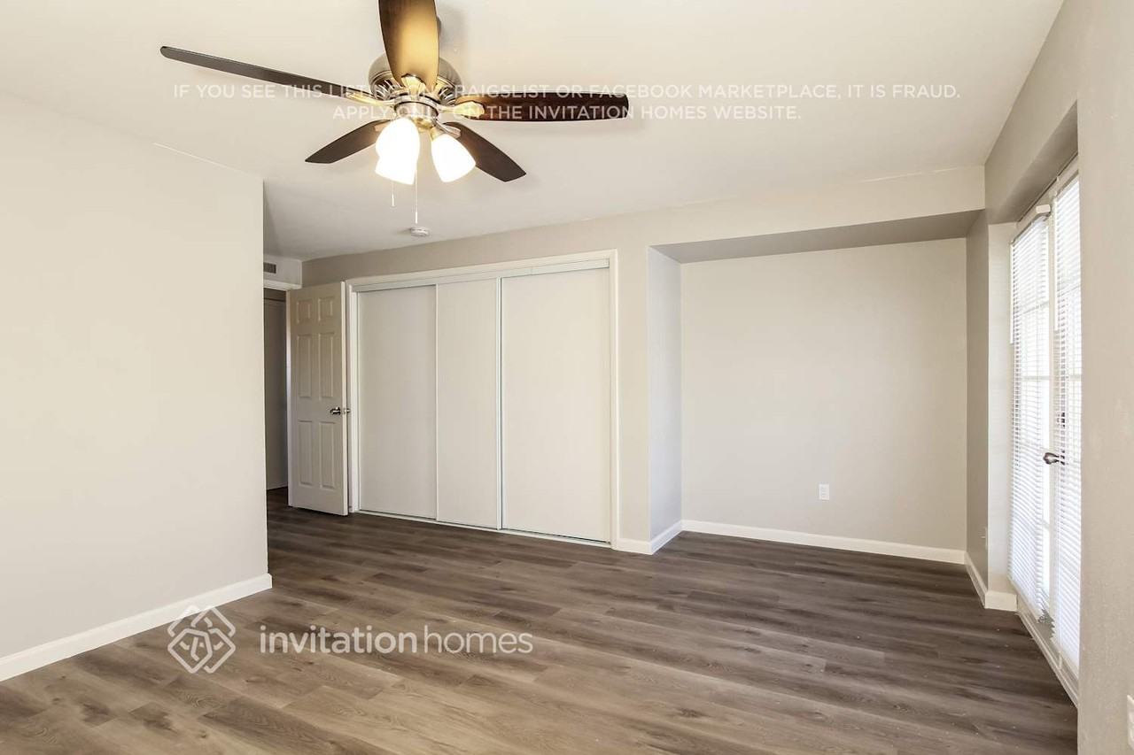 5636 W Hatcher Rd - Photo 5 of 12