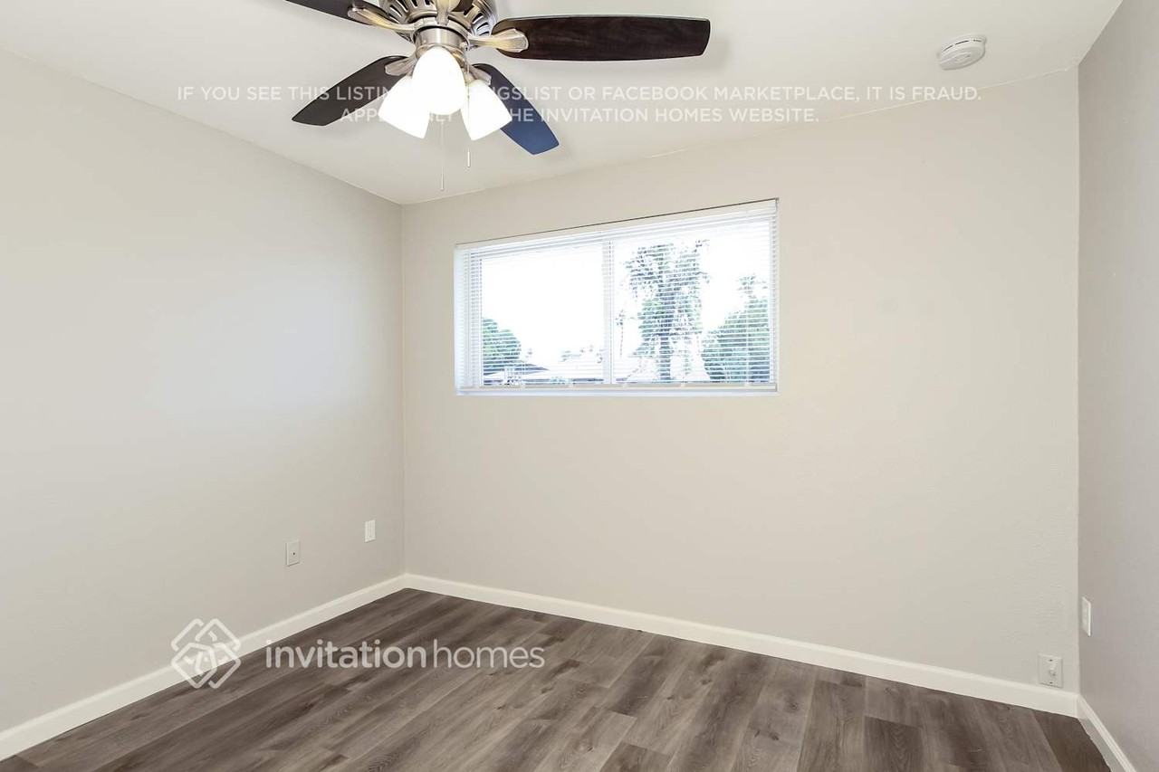 5636 W Hatcher Rd - Photo 6 of 12