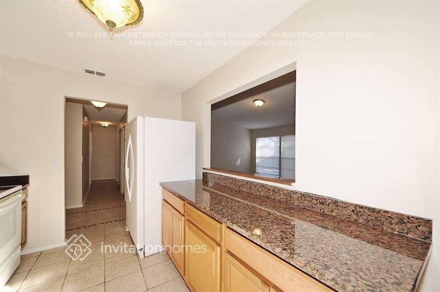 1429 Piney Branch Cir - Photo 5 of 21