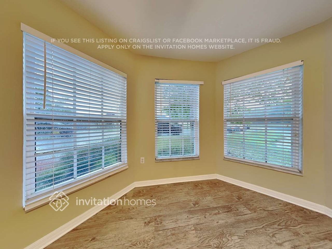 2389 Hamlet Cir - Photo 7 of 11