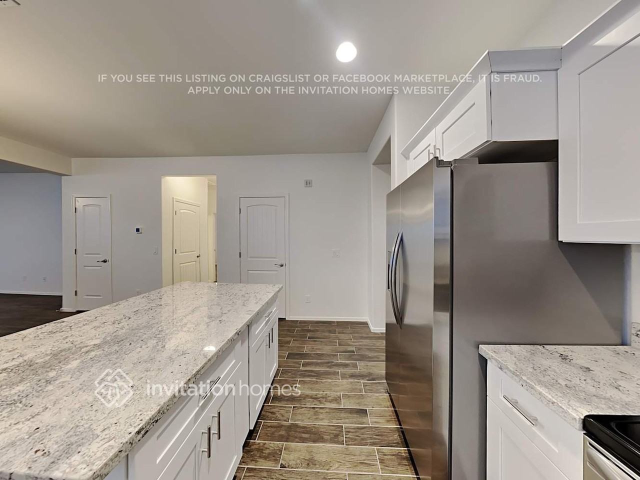 18357 W Ida Ln - Photo 5 of 17