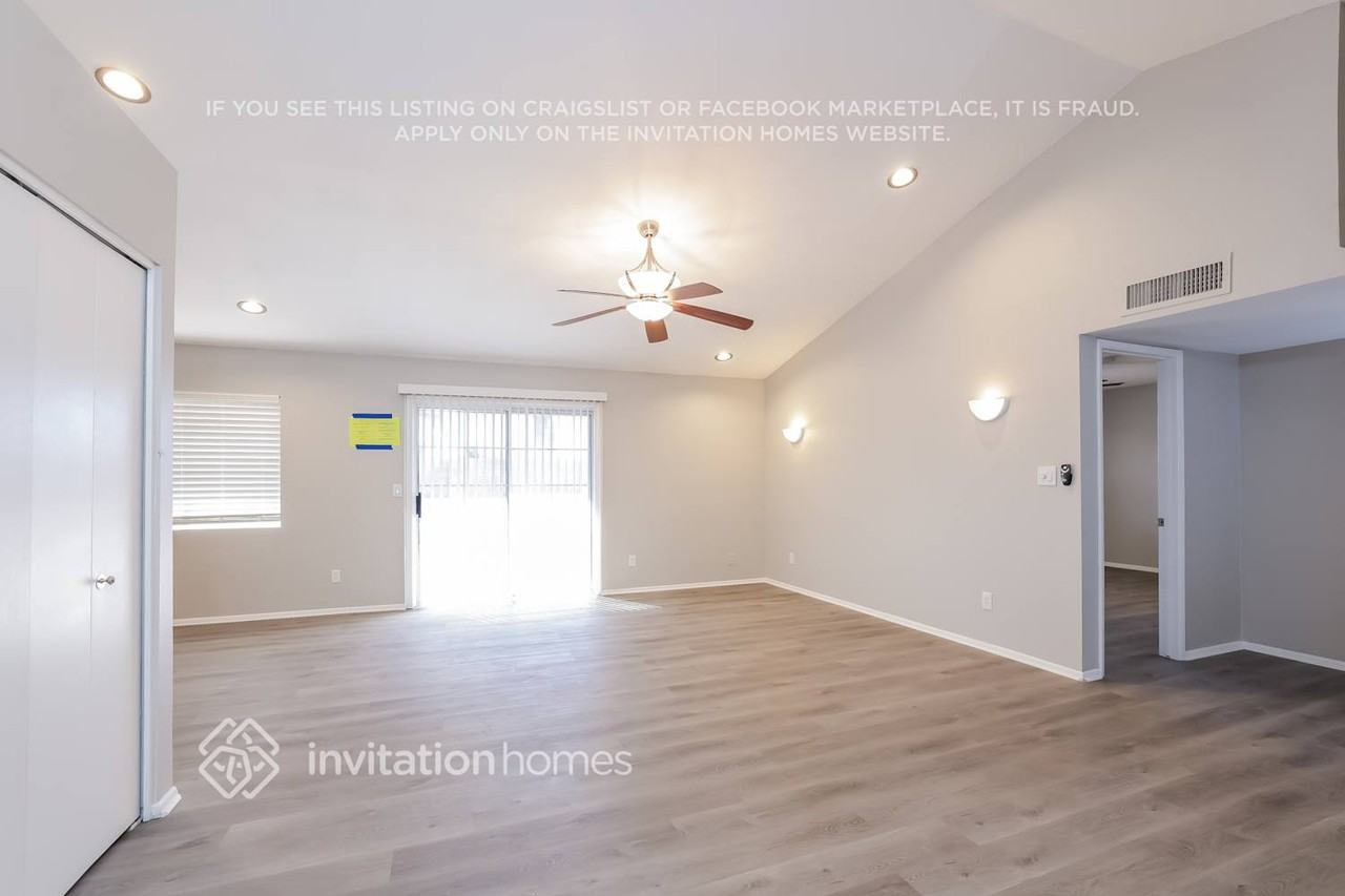 907 W Ross Ave - Photo 4 of 15