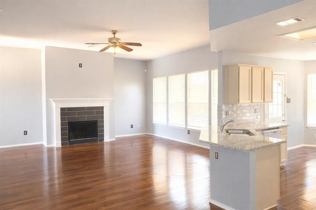 2024 Austin Dr - Photo 3 of 12