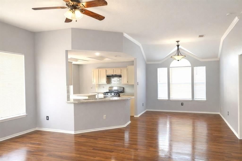 2024 Austin Dr - Photo 4 of 12