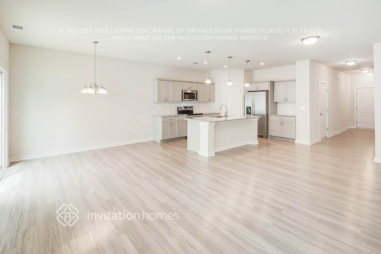 3019 Ayana Dr - Photo 4 of 26