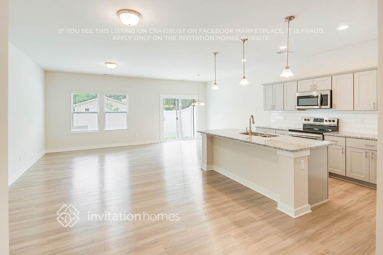 3019 Ayana Dr - Photo 5 of 26
