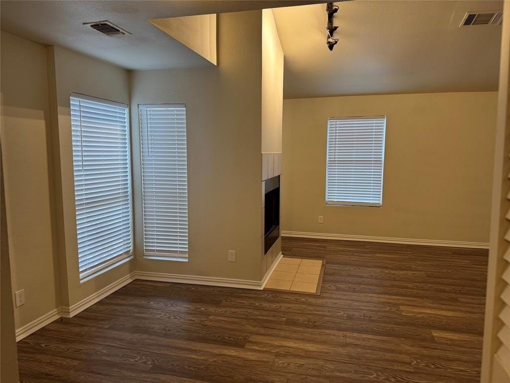 4301 Munger Ave - Photo 5 of 14