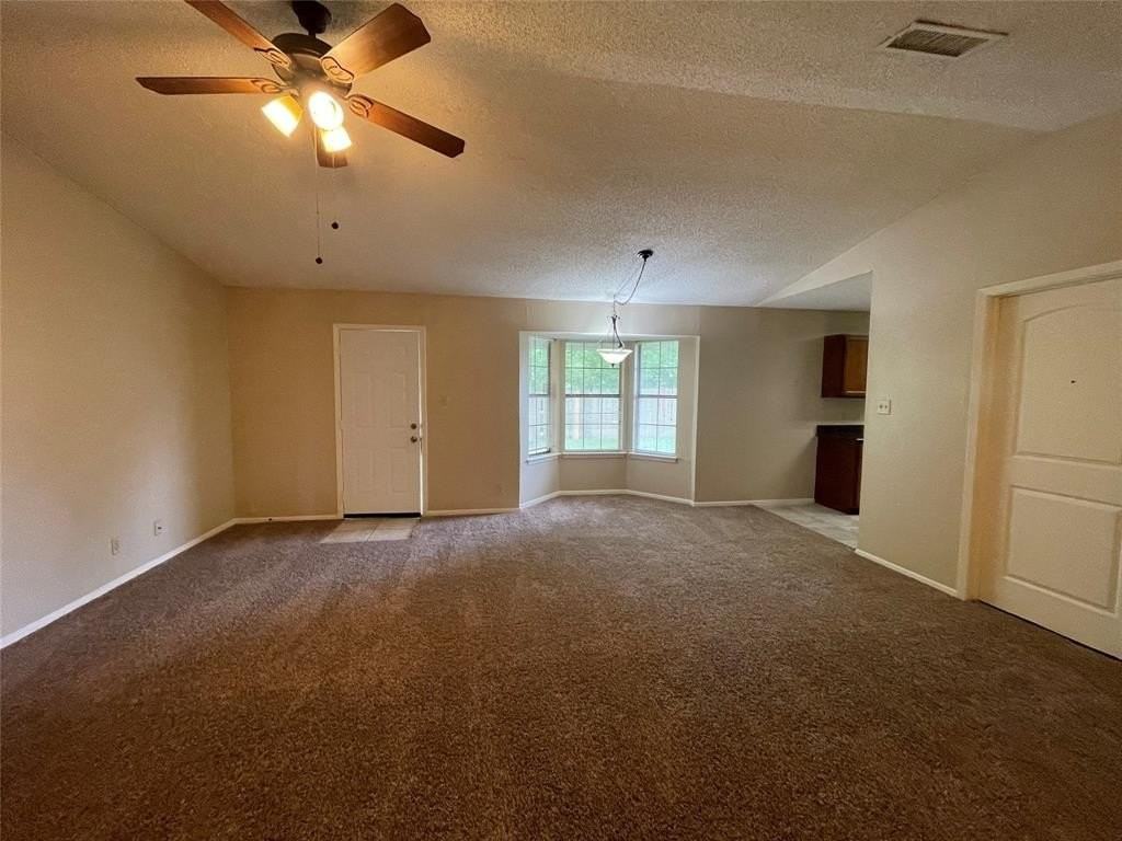 821 Loganwood Dr - Photo 6 of 14