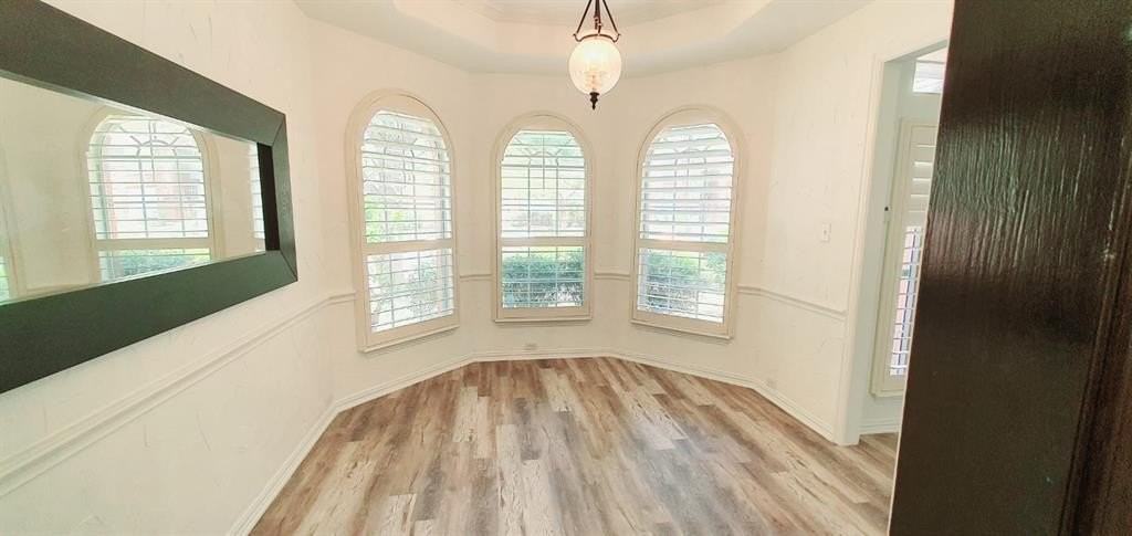 9720 Windy Hollow Dr - Photo 2 of 18