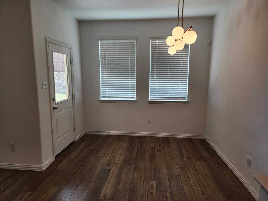 3005 Sovereignty Dr - Photo 6 of 32