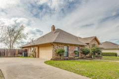 329 Sexton Ln - Photo 1 of 1