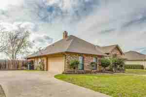 featured image of 329 Sexton Ln