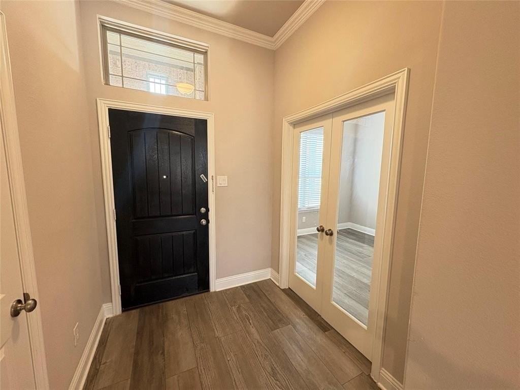 2817 Bobcat Dr - Photo 3 of 18