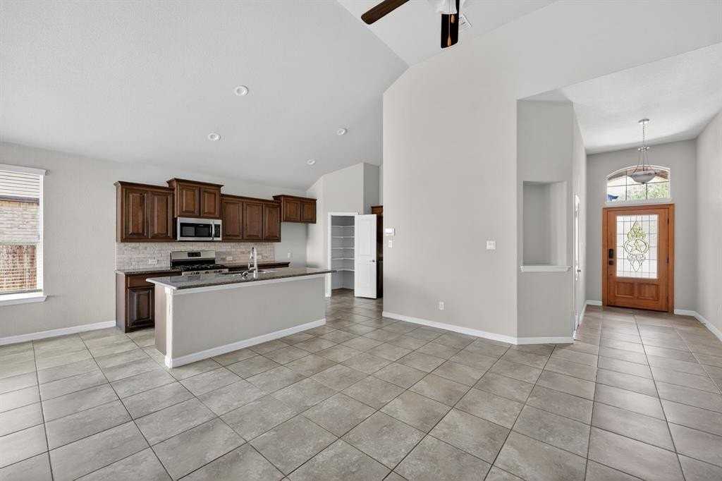 1133 Belsay Ln - Photo 4 of 37