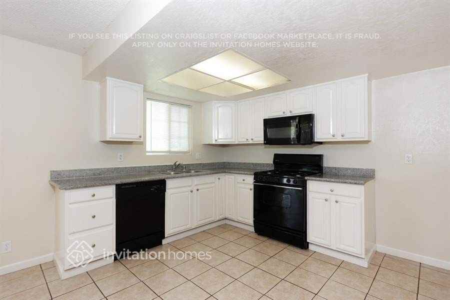 130 Almanor Dr - Photo 6 of 22