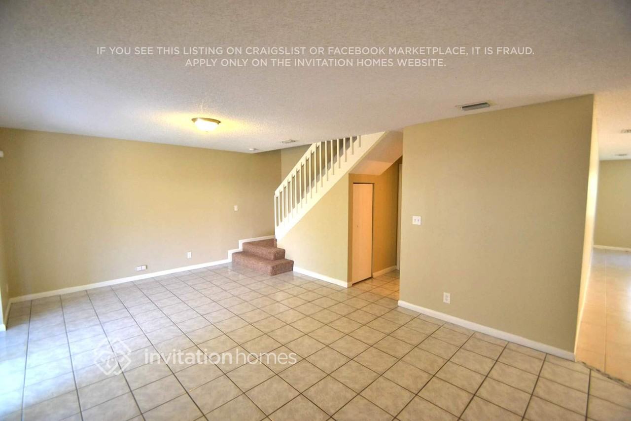 2632 W Saratoga Dr - Photo 2 of 12